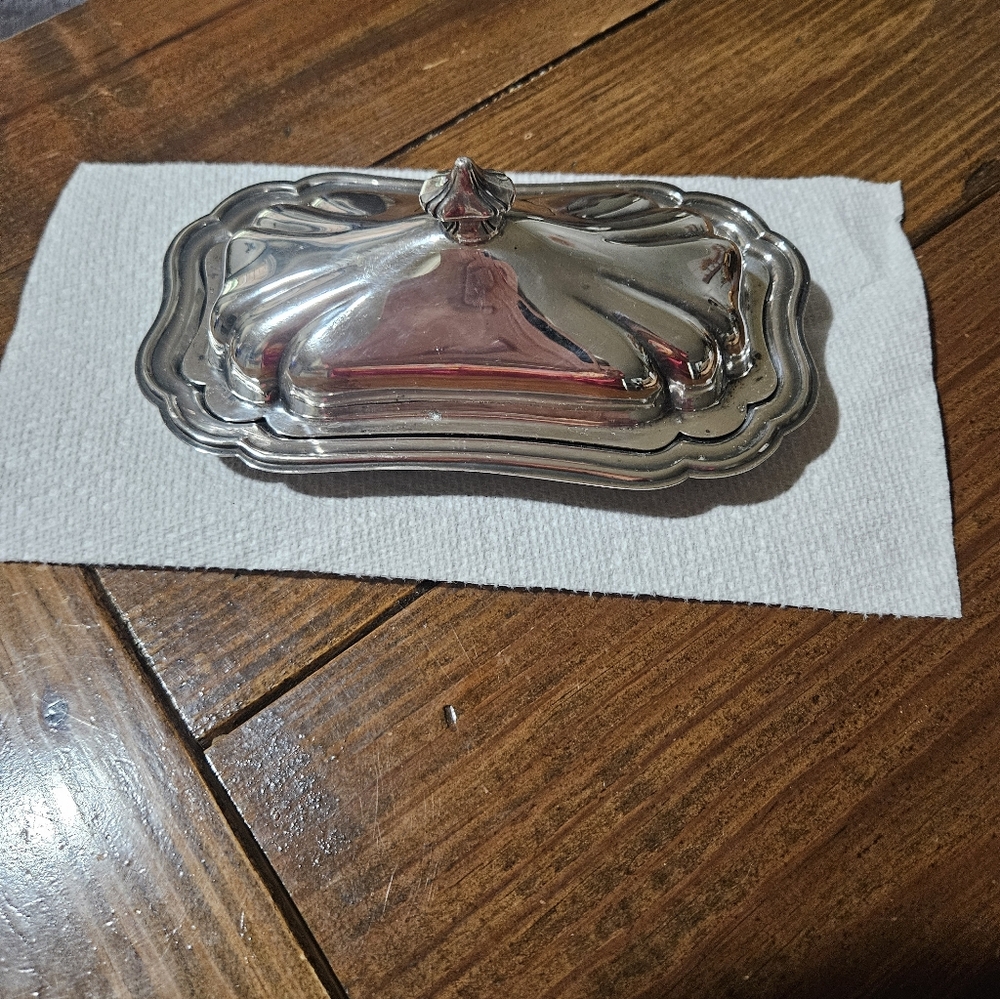Newport Silver Plated Butter Dish With Glass Dish